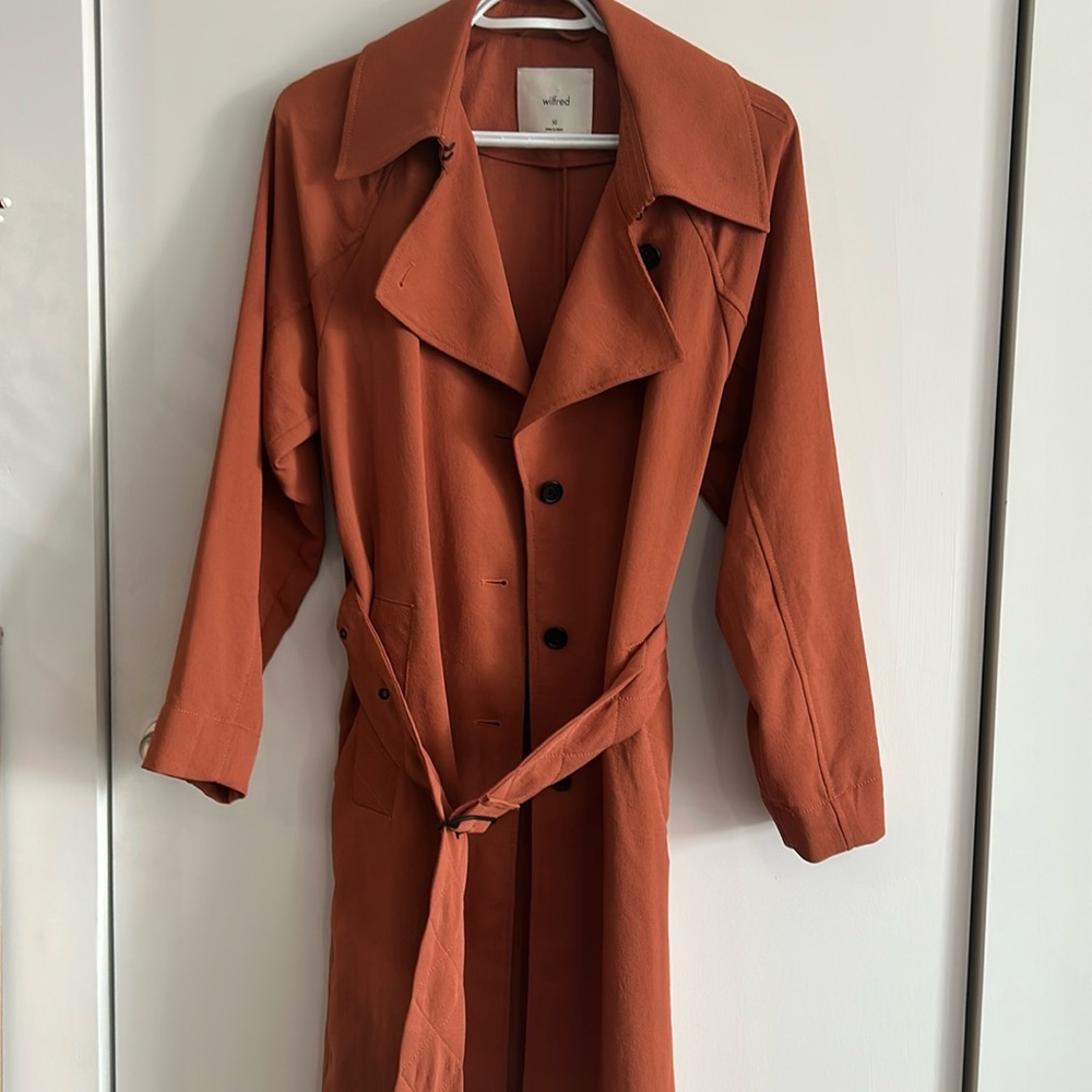Aritzia Wilfred trench